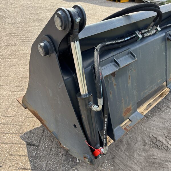 4 in 1 Bak 1600mm Gebruikt - Afbeelding 9