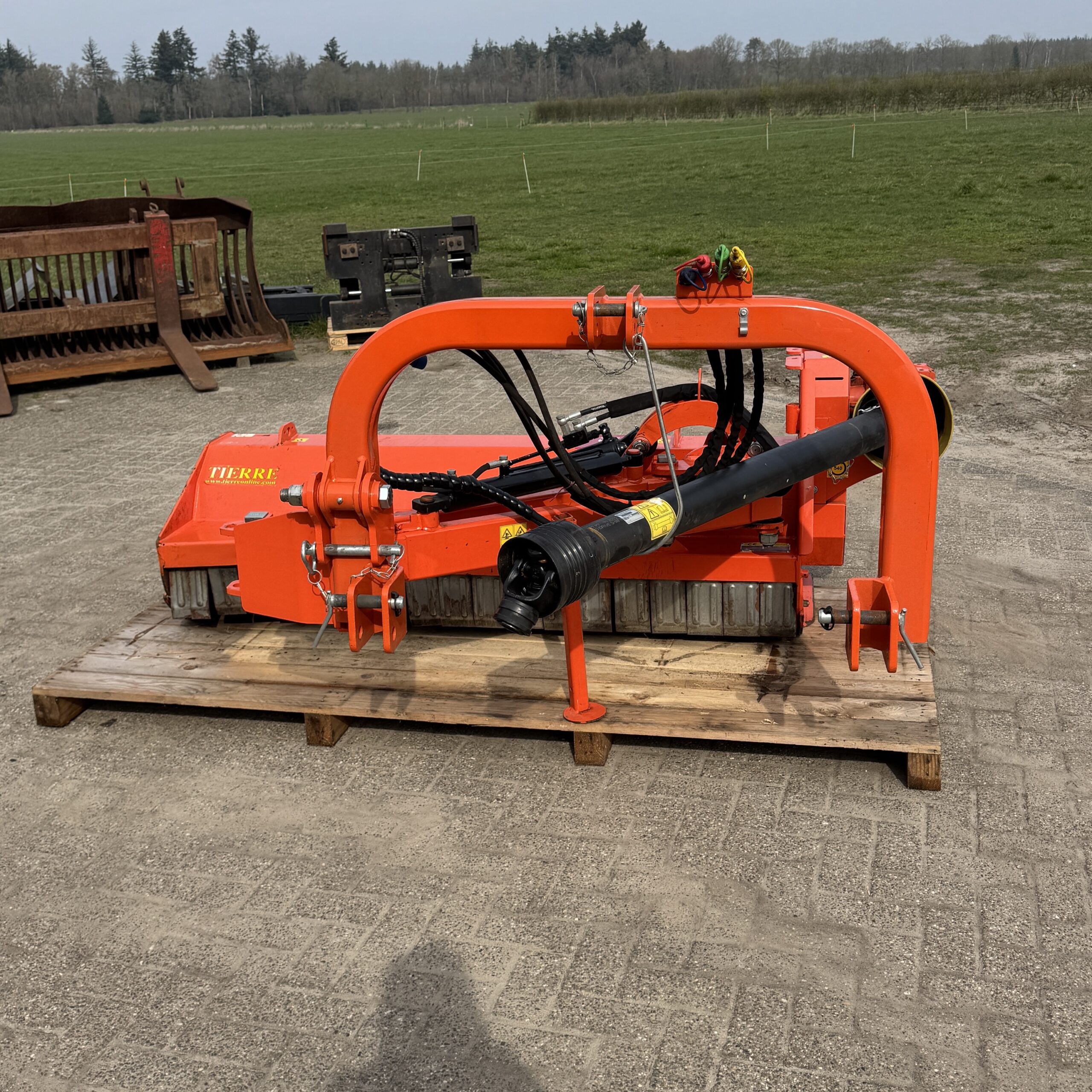 Tierre TCL DS 180 Verstekklepelmaaier